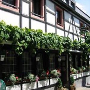 Weingasthaus Zum Faehrhof Winningen Bagian luar foto